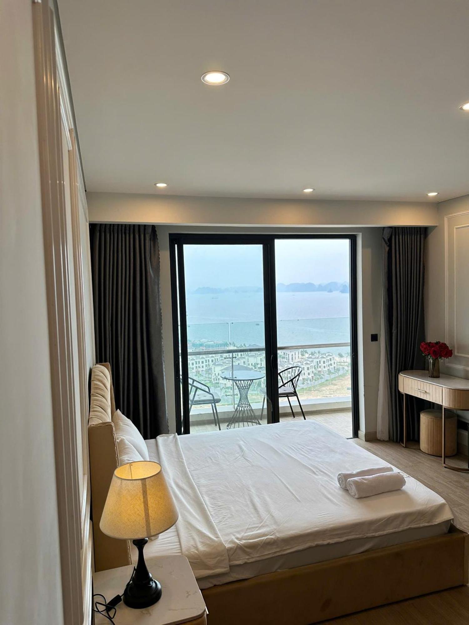 Comzy Ha Long Homestay エクステリア 写真